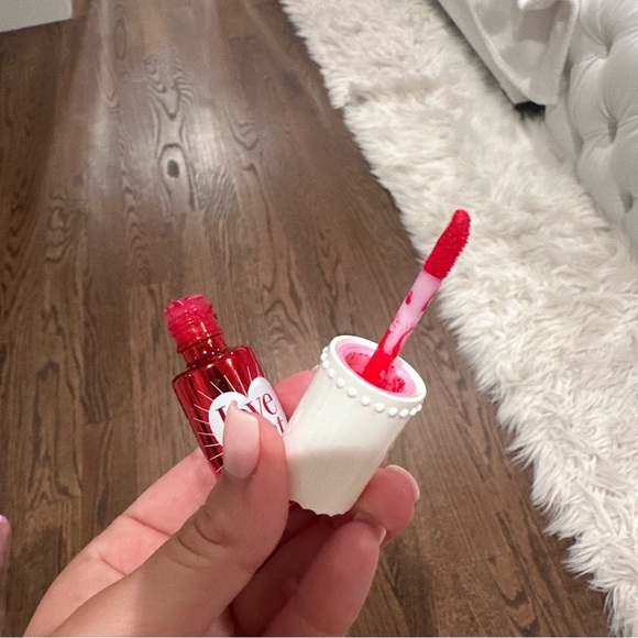 Benetint Liquid Lip + Cheek Blush Stain - Picture 4 of 4